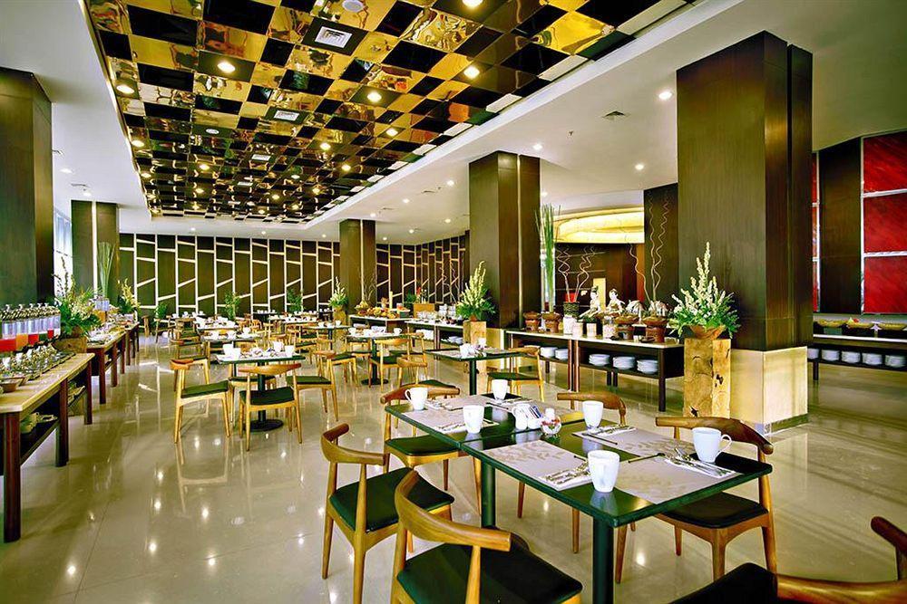 Atria Hotel Malang Ngoại thất bức ảnh